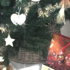 Cache Pied De Sapin En Osier D56cm Gris - FEERIC CHRISTMAS -Dr. Oetker Décoration Boutique 3560231618841 3